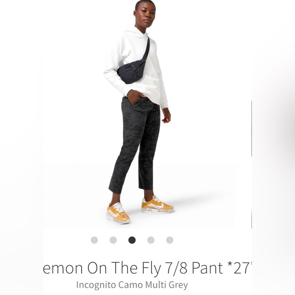 Lululemon On the Fly Straight Pants Size 10 Camo Like New - Picture 2 of 11